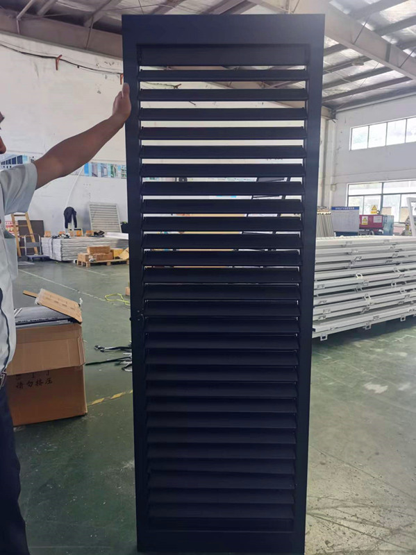 Aluminum Alloy Horizontal Louver Windows With Modern Design For Outdoor Use Air Ventilation &amp; Shutter Protection