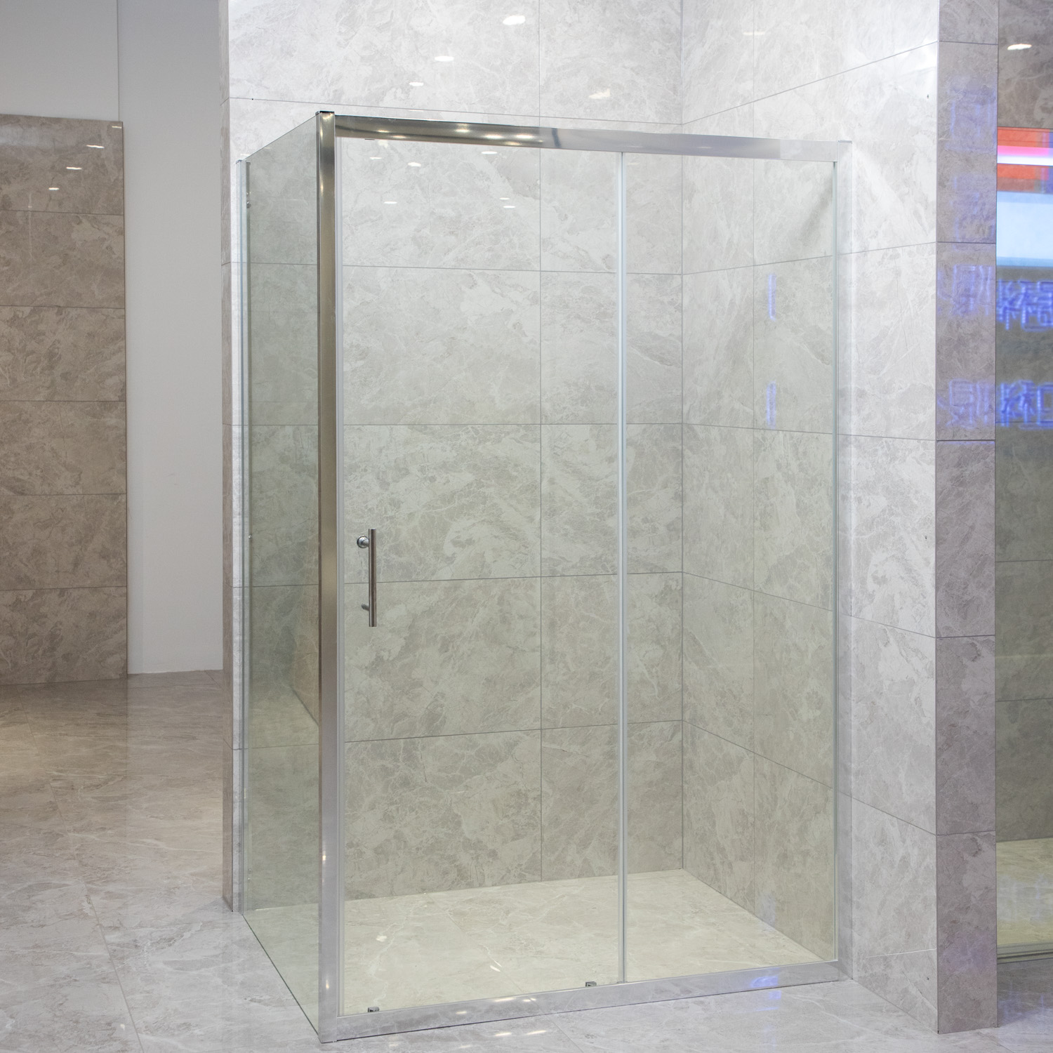 Modern Minimalist Sliding Shower Door Bright Silver Aluminium Frame Tempered Glass Custom Sizes for Home Hotel Use 1 Year