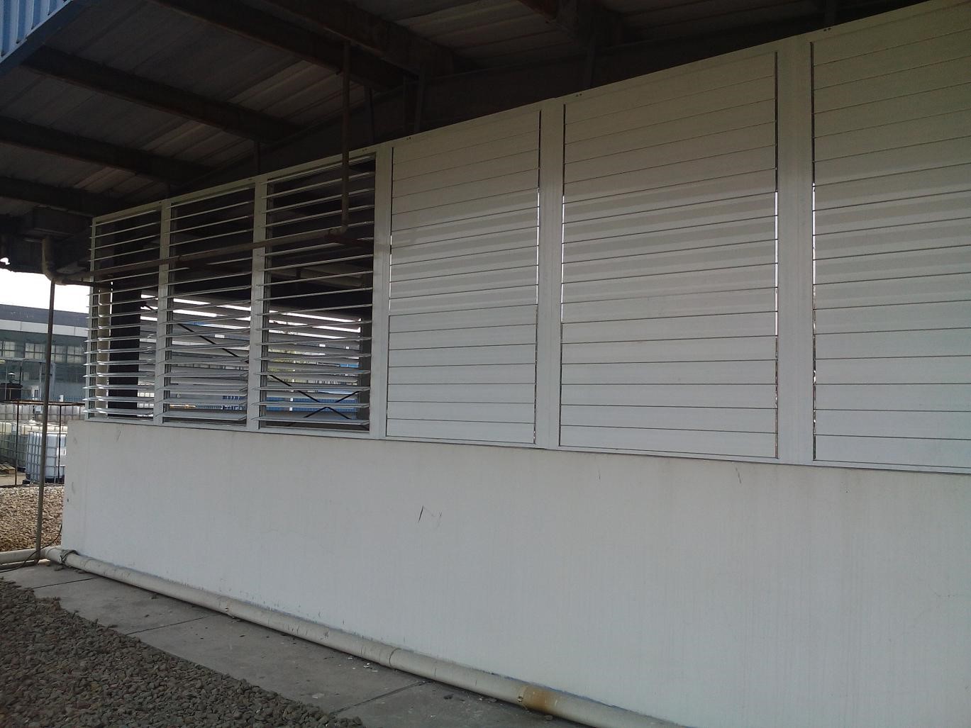 China Manufacturer Aluminum Shutter Window Louvered Outdoor Motorized Jalousie Aluminum Shade Louvers
