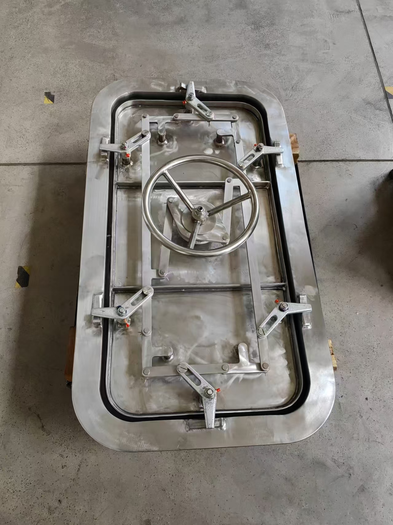 CCS Certified Quick-Action Aluminum Steel Hatch Door Single or Double Weatherproof for Marine Ship Use with Piston Part