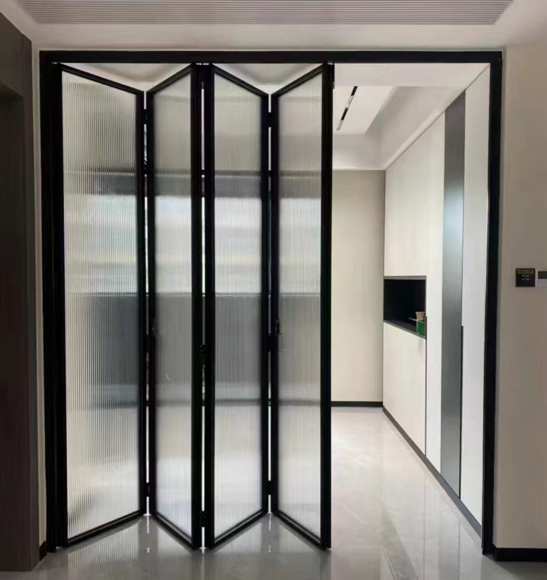 JUNYAO Factory Hurricane Impact Windproof Accordion Folding Window PA66 5+20A+5 Energy Saving NFRC for Event Project