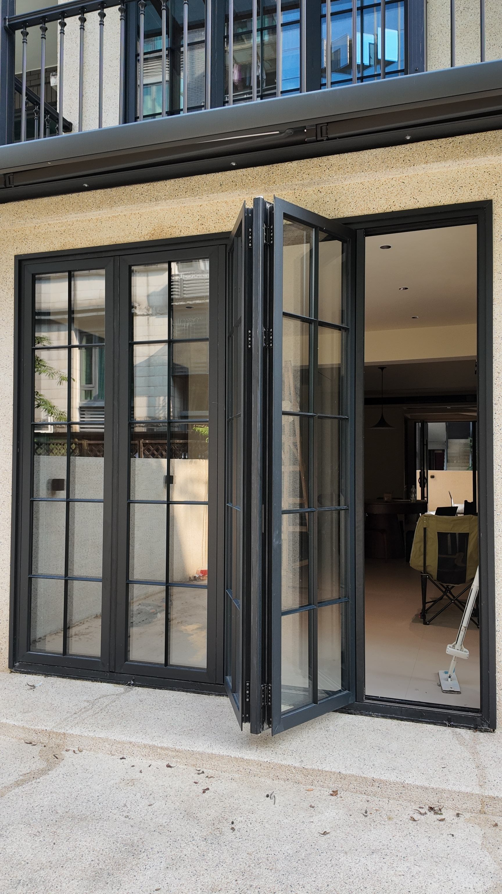 New Arrival Aluminum Folding Door with Mosquito Net for Home Renovation