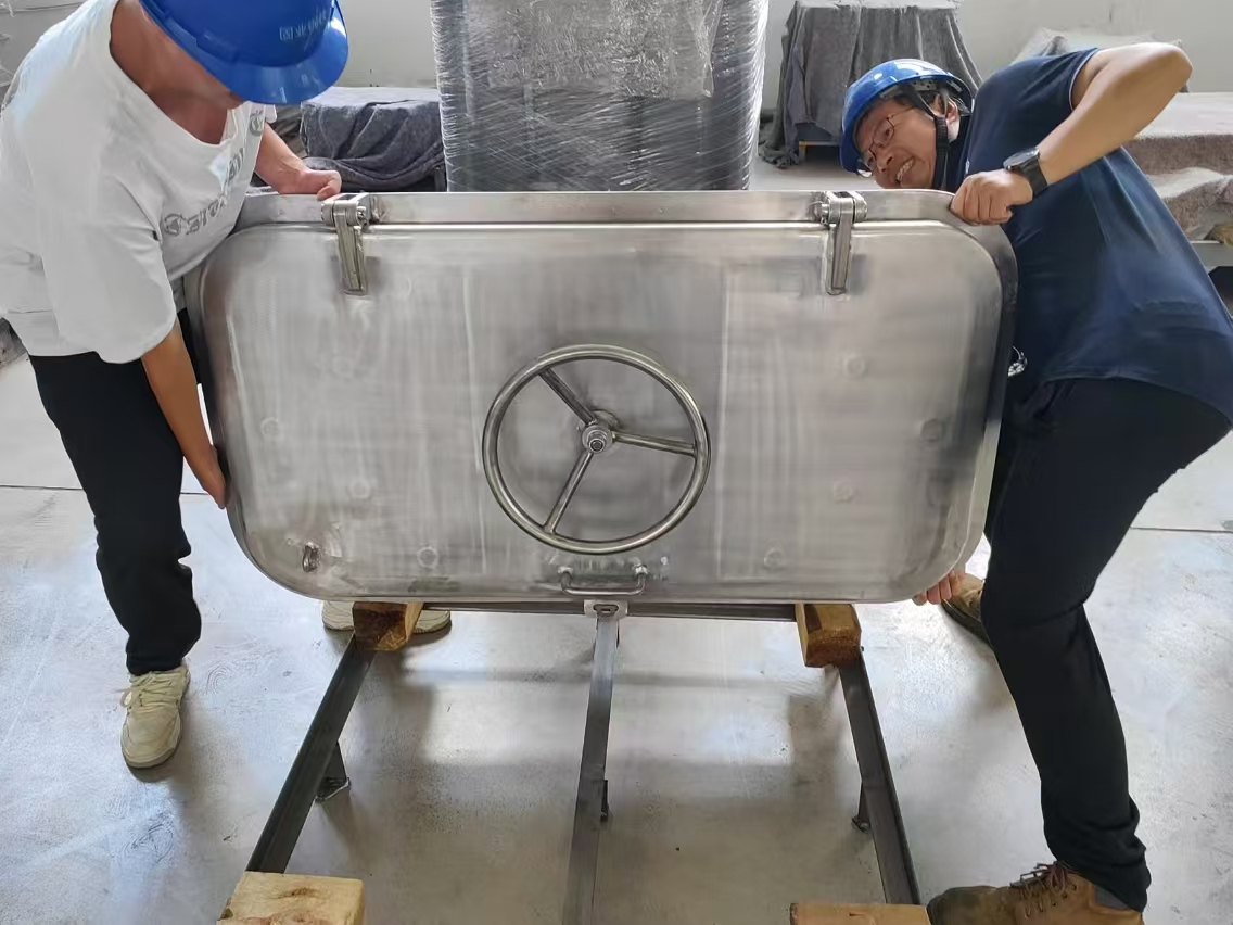 CCS Certified Quick-Action Aluminum Steel Hatch Door Single or Double Weatherproof for Marine Ship Use with Piston Part