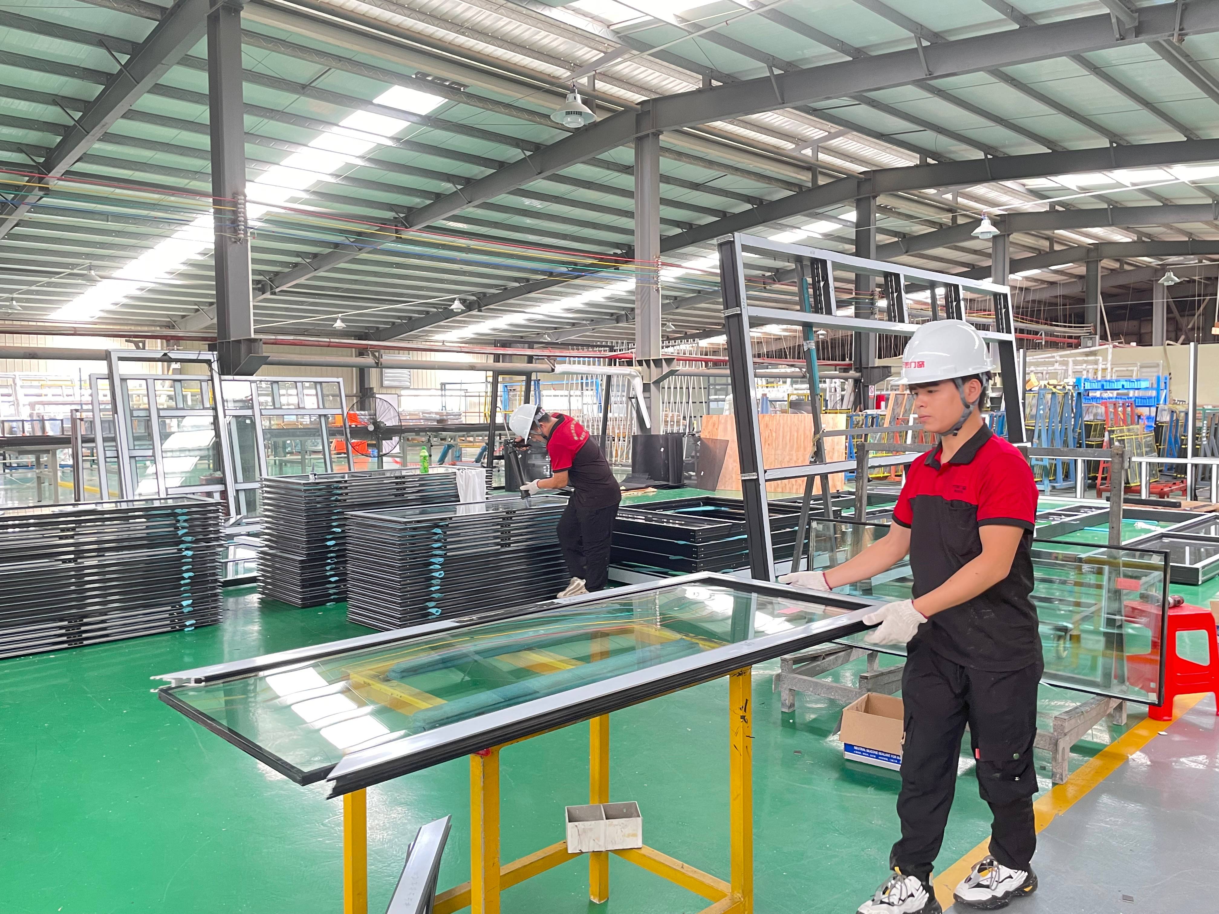 4.Glass installation
