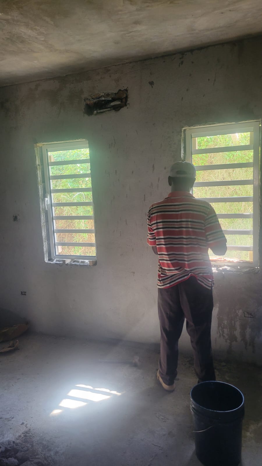 Glass Louver Window Feature 2