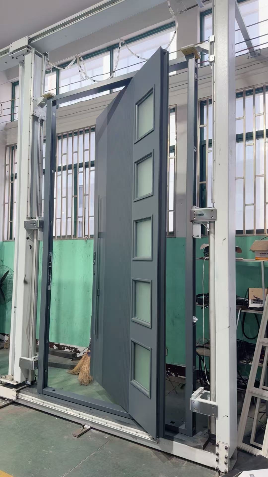 Luxury Smart Entrance Doors Cast Aluminum Metal Single Front Entry Anti Theft Aluminum Alloy Exterior Security Doors